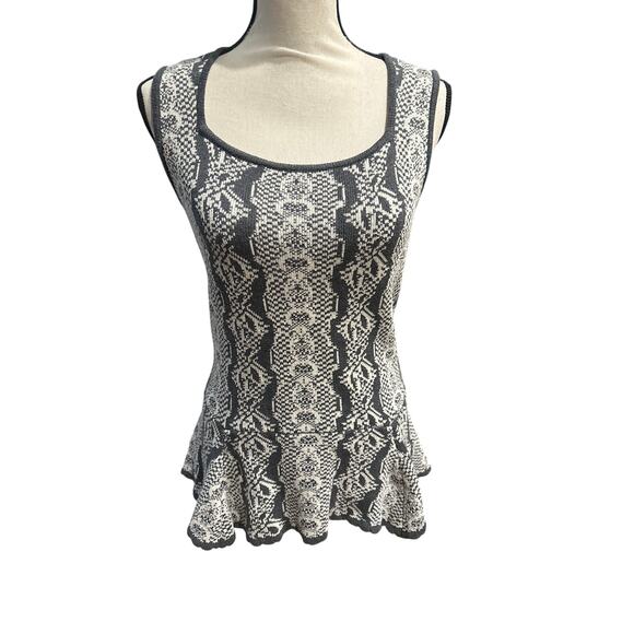 CAbi Tops - ⭐️ Women’s Cabi Sleeveless Sweater W/ Peplum Bottom Size Medium